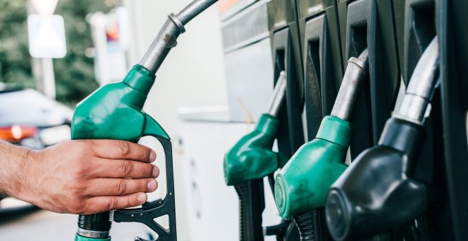 Motorin 50 TL’yi Aştı! Akaryakıta Yeni Zam Darbesi