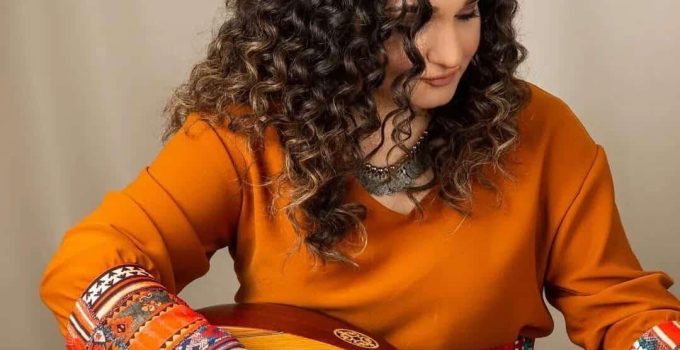 Berna Öğretmen’den Türk Halk Müziğine Vefalı Bir Yolculuk