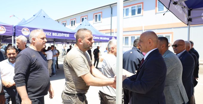 Başkan Söğüt personelle bayramlaştı
