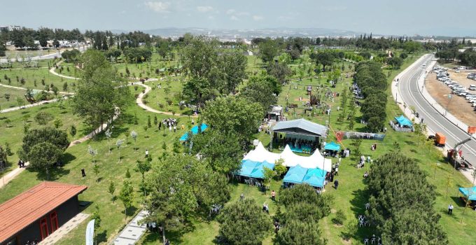 “Millet Bahçesi” Gebze’ye bayram hediyesi