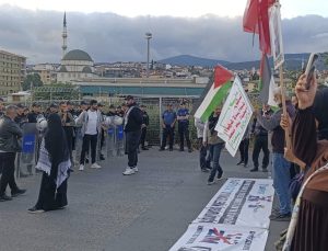 Derince Limanı’nda İsrail Gemilerine Karşı Protesto