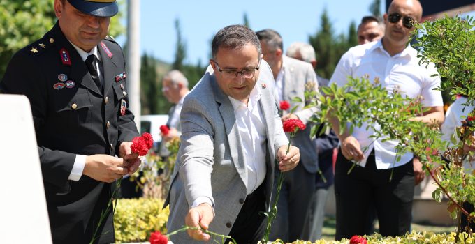 Derince’de Dualar Şehitlerimiz İçin