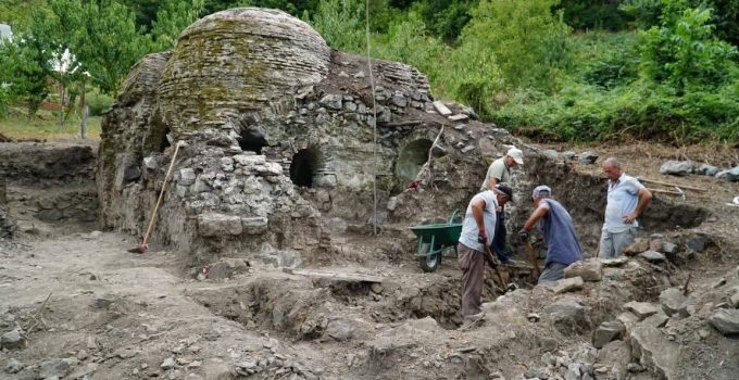 Gölcük Belediyesi, Osmanlı Hamamını Gün Yüzüne Çıkarıyor