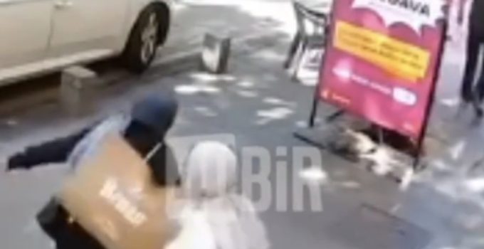 İzmit’te Motosiklet Yayaya Çarptı: Esnaftan Önlem Çağrısı