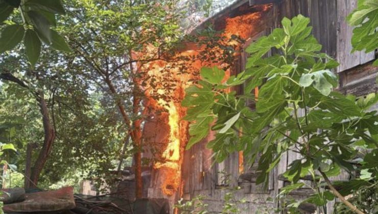 Yuvacık Girişi’nde Boş İşyeri Yandı