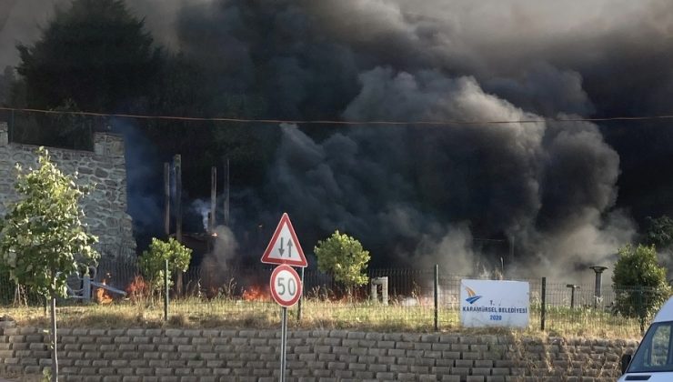 Karamürsel’de çocuk parkında yangın: Oyun grupları kullanılamaz hale geldi