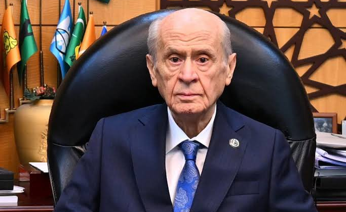 Bahçeli: “Diyarbakır’da Gece Dondurmayla Gezen Genç Görüntüsü Umut Verici”