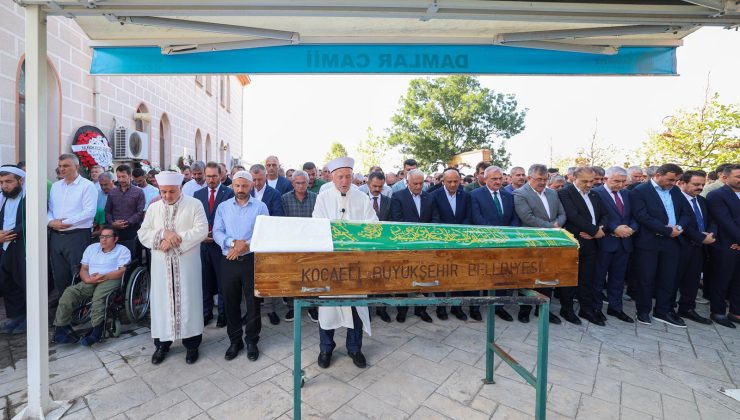 Hacı Halil Serim Dualarla Son Yolculuğuna Uğurlandı