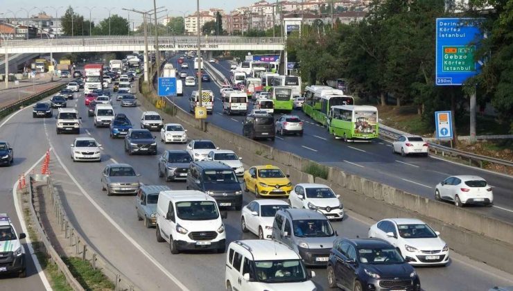 Kocaeli’de 3 kişiden birinin aracı bulunuyor