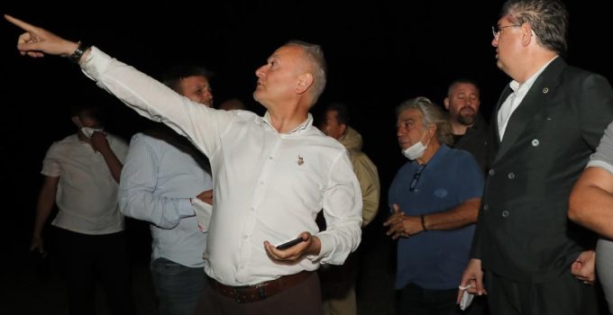 Karamürsel Belediye Başkanı: Yangında Üç Ev Tamamen Yandı