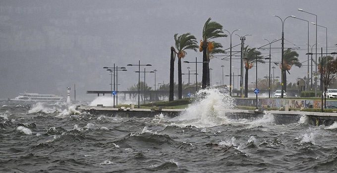 Kocaeli ve çevresinde fırtına uyarısı