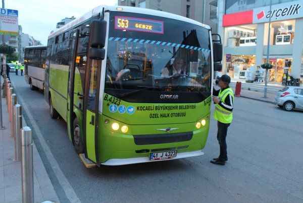 Toplu taşımada huzuru bozan 78 şoföre ceza