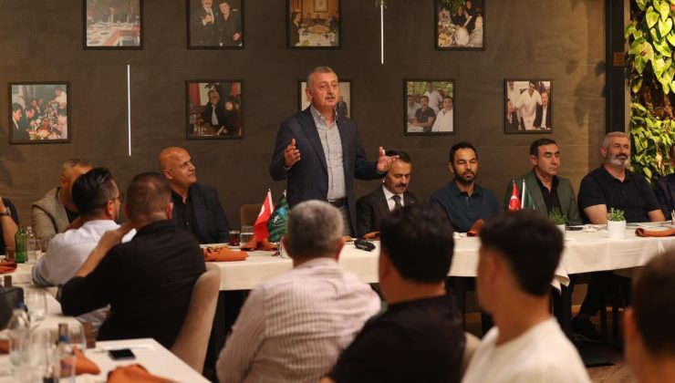 Vali Aktaş ile Başkan Büyükakın’danBeşiktaş maçı öncesi Kocaelispor’a moral