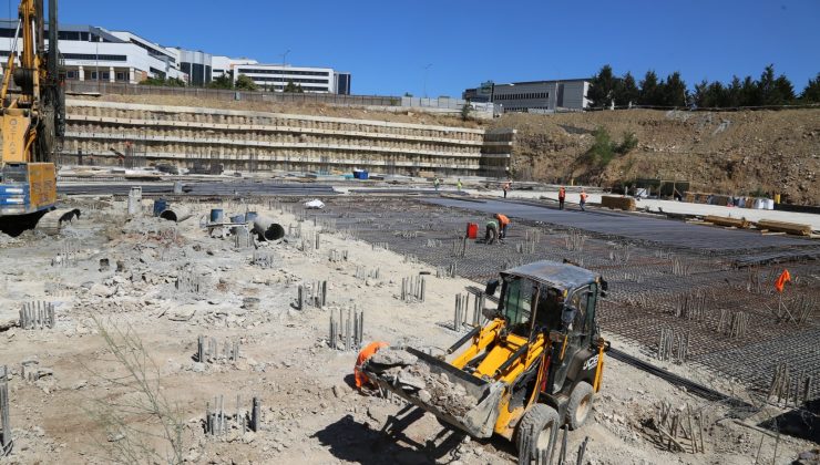 KOÜ Camii ve Otopark projesi ilerliyor