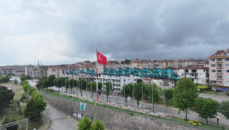 Derince Belediyesi’nden Kocaelispor Bayrakları Açıklaması